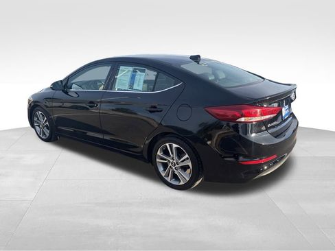 Used 2018 Hyundai Elantra Limited image 4