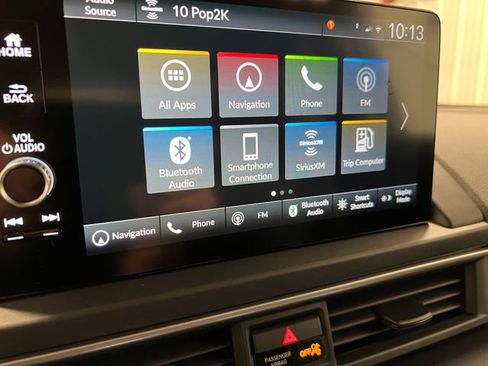 New 2025 Honda Pilot Touring image 28