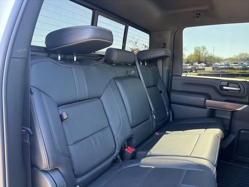 Used 2022 Chevrolet Silverado 2500 High Country w/ Z71 Off-Road Package image 48