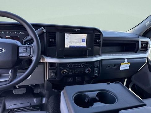 New 2026 Ford F250 XL w/ 360-Degree Camera Package RWD image 22