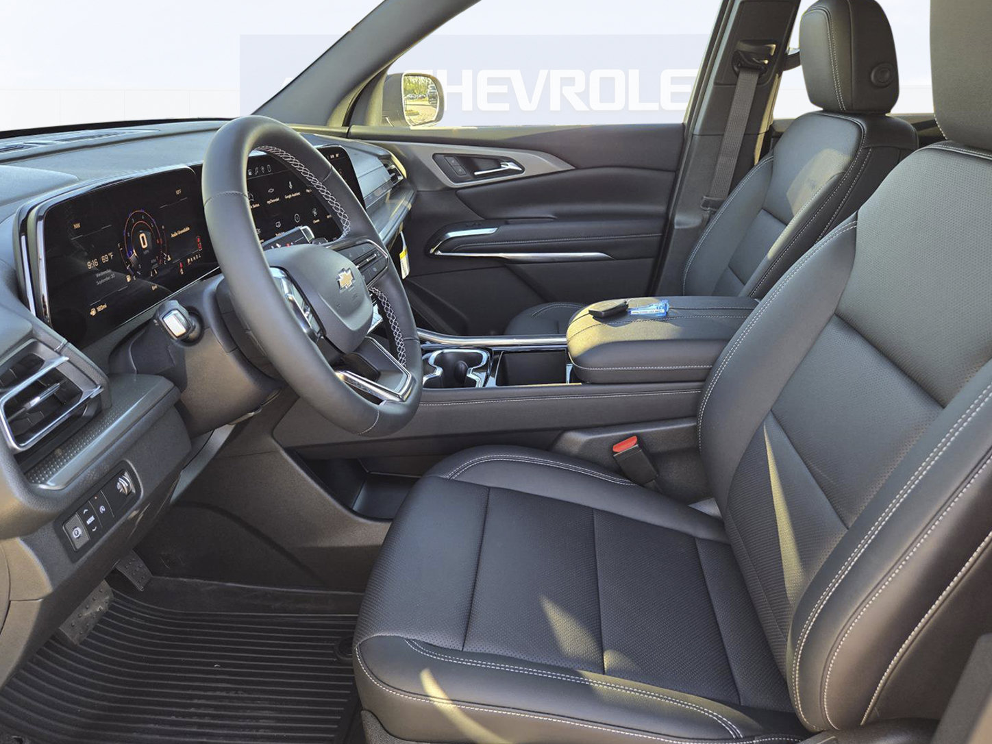 New 2027 Chevrolet Traverse LT w/ Driver Confidence Package FWD image 13