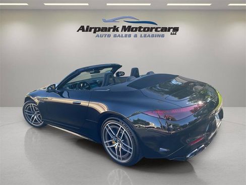 Used 2022 Mercedes-Benz SL 63 AMG 4MATIC w/ AMG Aerodynamic Package image 15