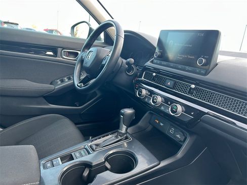 Certified 2023 Honda Civic EX image 17