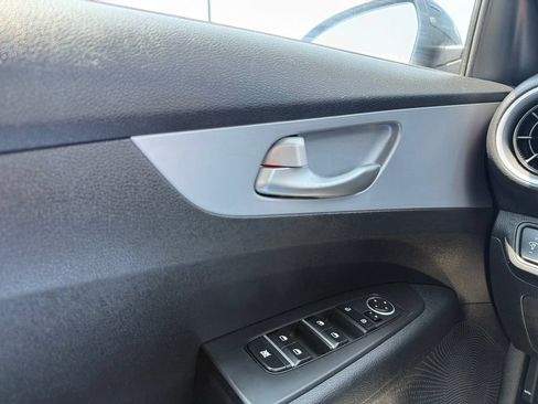 Used 2024 Kia Forte LXS FWD image 11