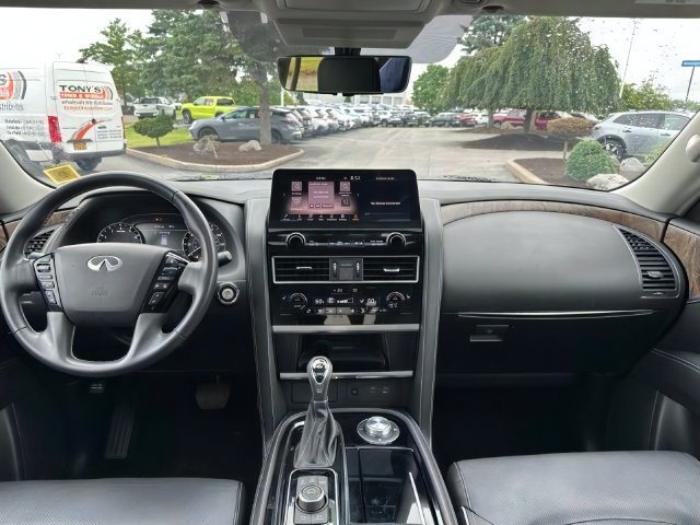 Used 2024 INFINITI QX80 Premium Select w/ Cargo Package AWD/4WD image 17
