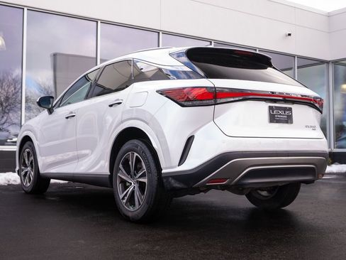 Used 2024 Lexus RX 350 Premium w/ Convenience Package image 4