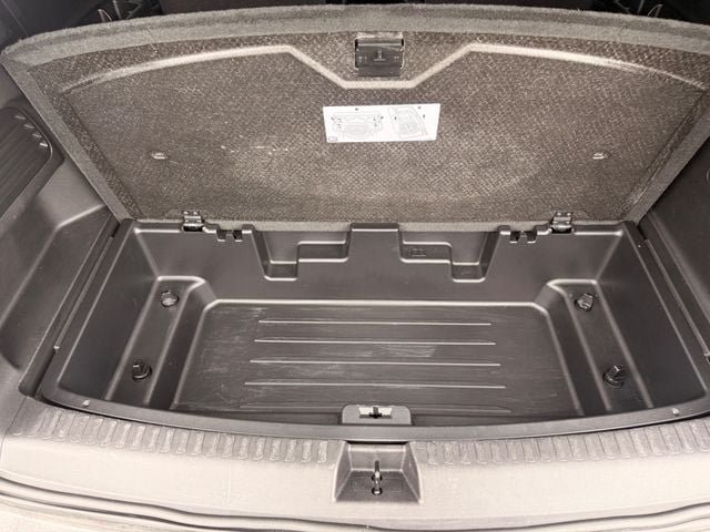 Used 2026 Chevrolet Traverse LT FWD image 22