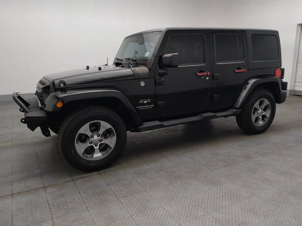 Used 2017 Jeep Wrangler Unlimited Sahara w/ Connectivity Group AWD/4WD image 2