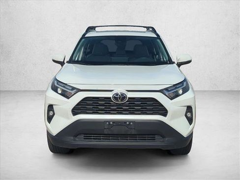 Used 2023 Toyota RAV4 XLE Premium image 2