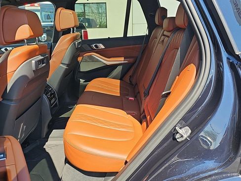 Used 2021 BMW X5 xDrive45e w/ M Sport Package AWD/4WD image 18
