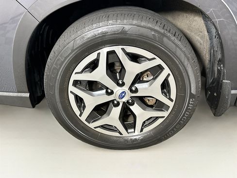 Used 2022 Subaru Forester Premium AWD/4WD image 11