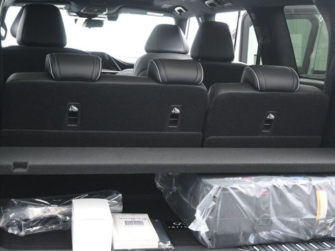 New 2026 INFINITI QX80 Autograph image 23