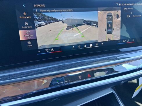 New 2026 BMW 750e xDrive image 25