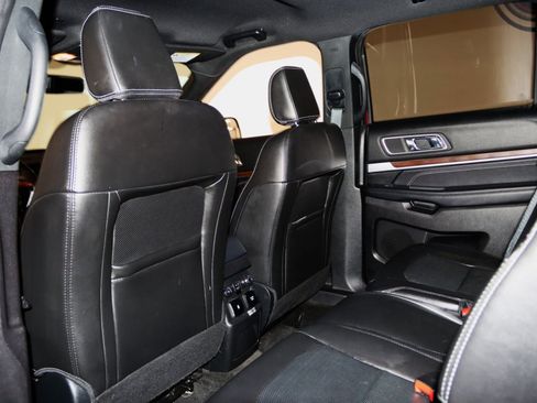 Used 2018 Ford Explorer Limited AWD/4WD image 51