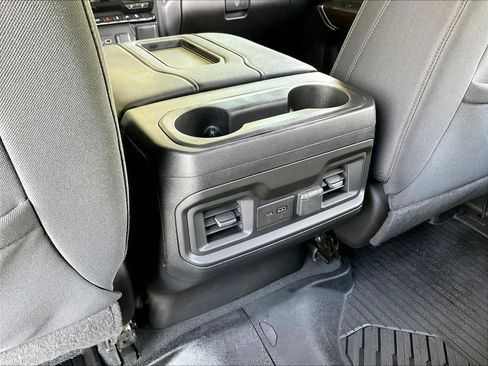 Used 2021 Chevrolet Silverado 1500 LT Trail Boss w/ Convenience Package II AWD/4WD image 11