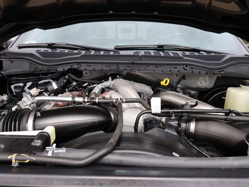 Used 2021 Ford F350 Platinum w/ FX4 Off-Road Package AWD/4WD image 47