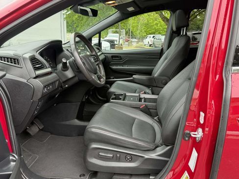 Used 2025 Honda Odyssey Sport-L image 16
