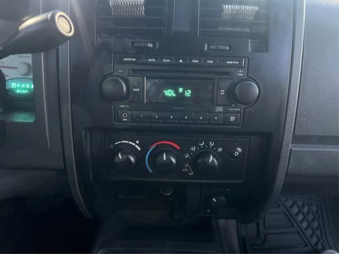 Used 2007 Dodge Dakota ST w/ SXT Group image 15