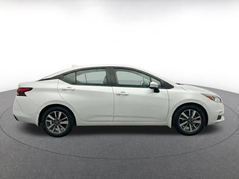 Used 2025 Nissan Versa SV FWD image 8