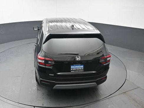 Certified 2025 Honda Pilot EX-L image 40