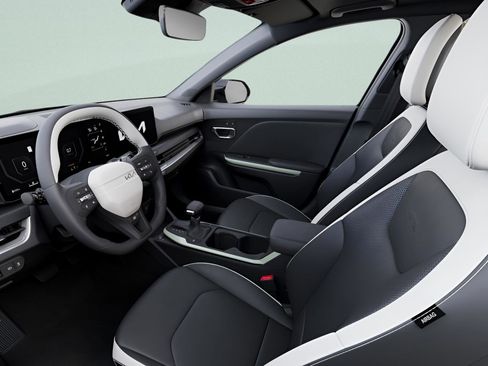 New 2026 Kia K4 GT-Line image 17