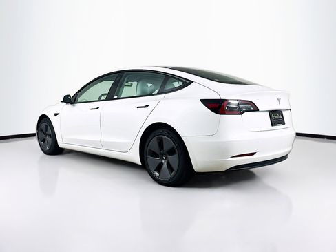 Used 2023 Tesla Model 3 Standard Range RWD image 5