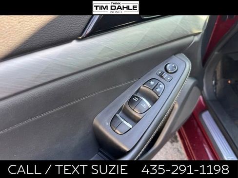 Used 2017 Nissan Maxima 3.5 SV FWD image 9