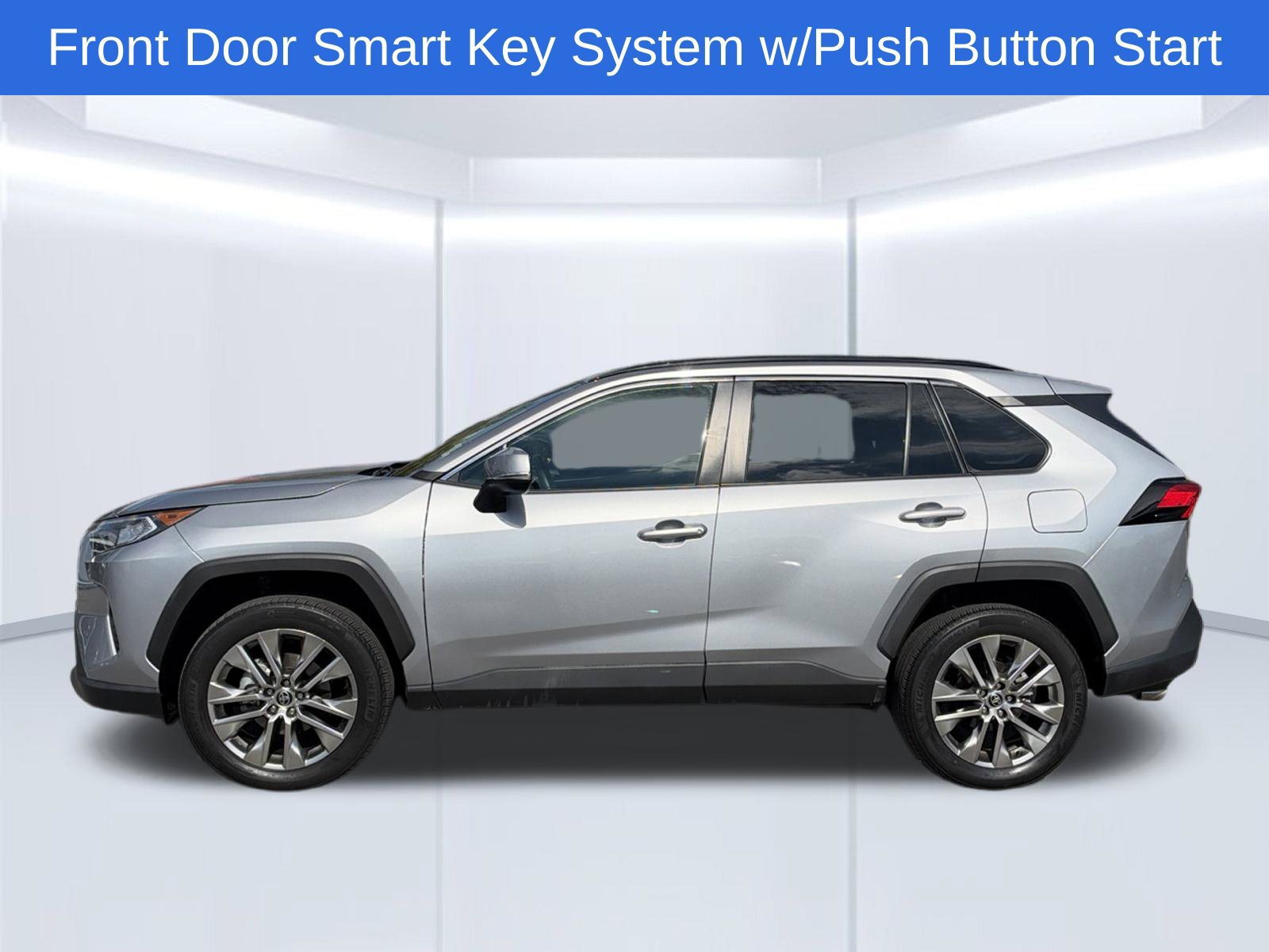 Used 2021 Toyota RAV4 XLE Premium AWD/4WD image 9