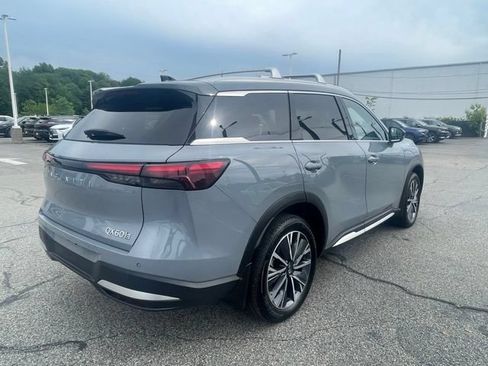 Certified 2026 INFINITI QX60 Luxe w/ Cargo Package AWD/4WD image 3