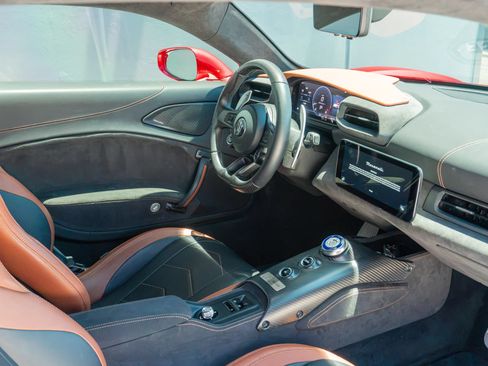 Used 2022 Maserati MC20 Coupe RWD image 16
