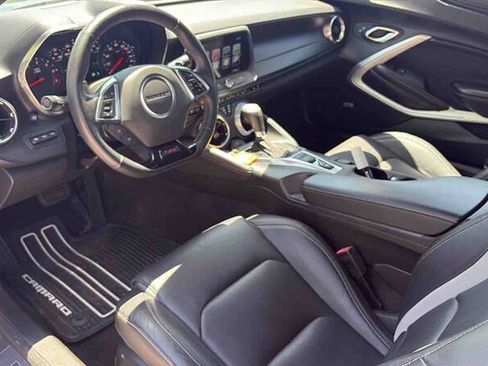 Used 2016 Chevrolet Camaro SS RWD image 11