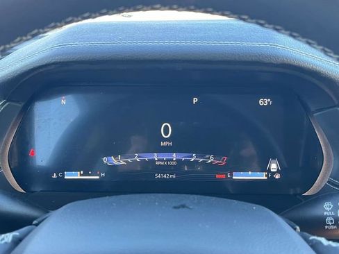 Used 2023 Jeep Grand Cherokee Limited image 34