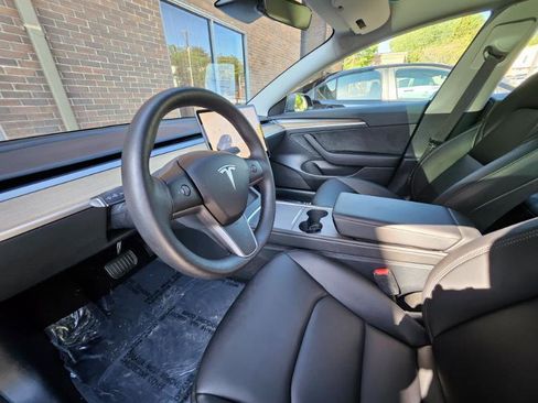 Used 2023 Tesla Model 3 Standard Range image 32