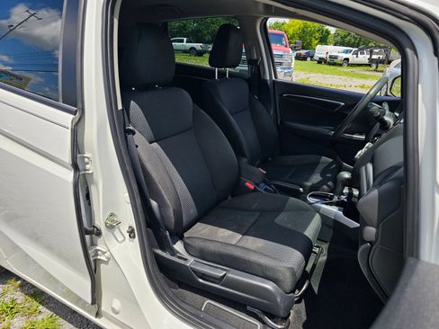 Used 2018 Honda Fit LX image 6