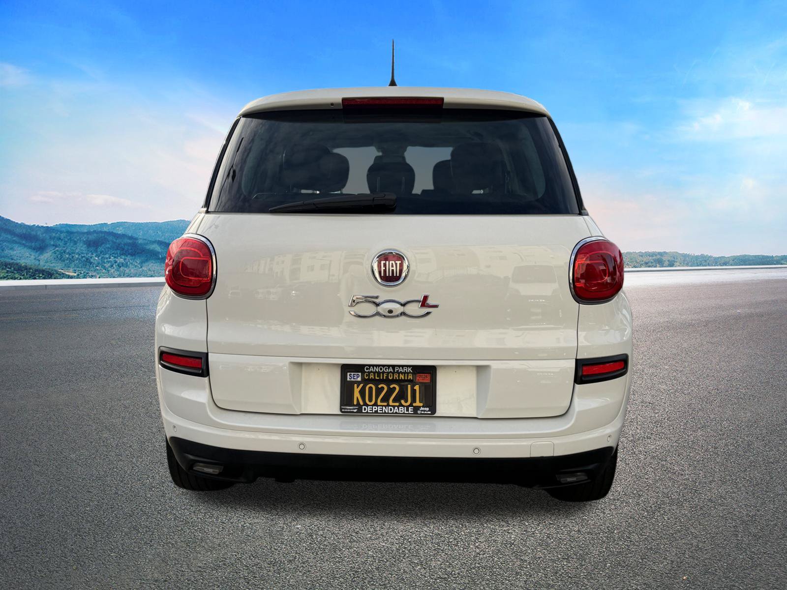 Used 2020 FIAT 500L Pop w/ Premium Group FWD image 9