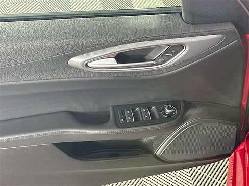 Used 2024 Alfa Romeo Giulia Veloce image 25