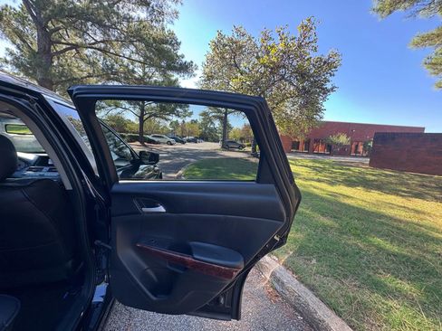 Used 2012 Honda Crosstour EX-L image 28