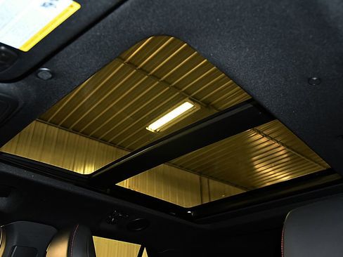 Used 2025 Ford Explorer ST-Line w/ Premium Package image 27