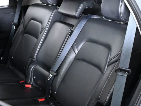 Certified 2024 Nissan Pathfinder SL image 24