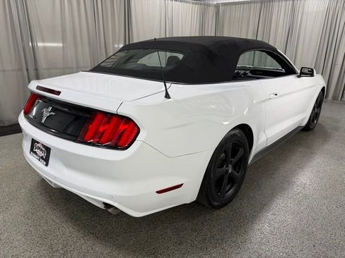 Used 2015 Ford Mustang V6 image 4