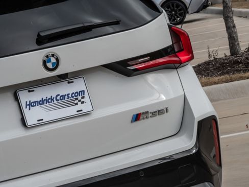 Certified 2024 BMW X1 M35i w/ Premium Package image 7