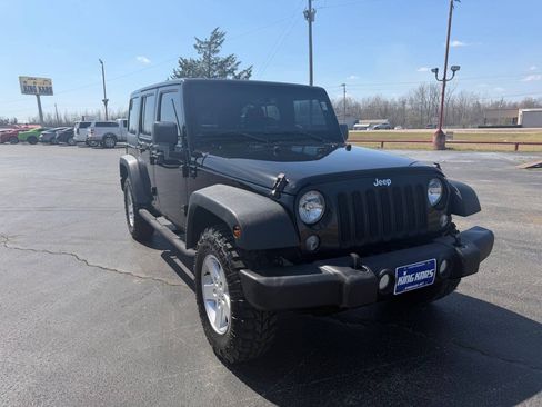 Used 2018 Jeep Wrangler Unlimited Sport S AWD/4WD image 5