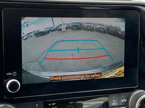 Used 2025 Toyota Highlander XSE AWD/4WD image 25