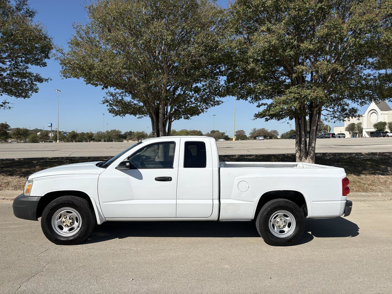 Used 2006 Dodge Dakota ST w/ Trailer Tow Group RWD image 16