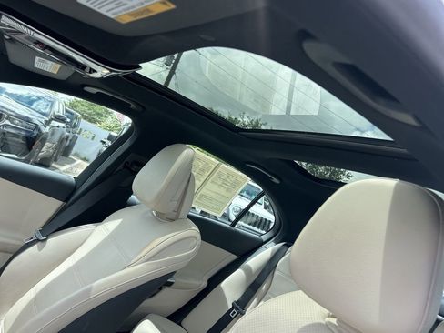 Used 2025 Mercedes-Benz C 300 Sedan image 11