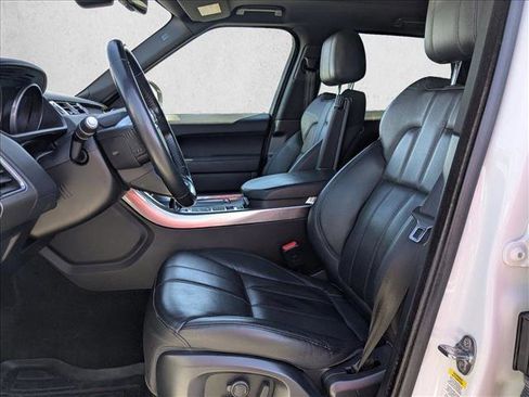 Used 2017 Land Rover Range Rover Sport SE image 12