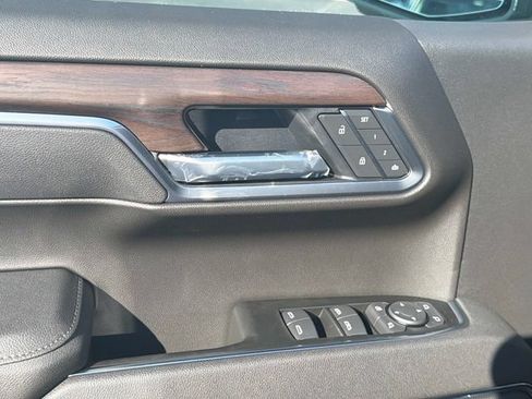 New 2026 GMC Sierra 1500 SLT AWD/4WD image 15