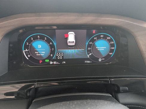 Used 2026 Volkswagen Atlas SE FWD image 13