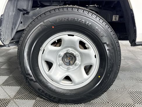 Used 2021 Toyota Tacoma SR image 33