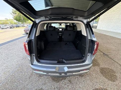Certified 2023 GMC Acadia Denali w/ Denali Ultimate Package FWD image 27
